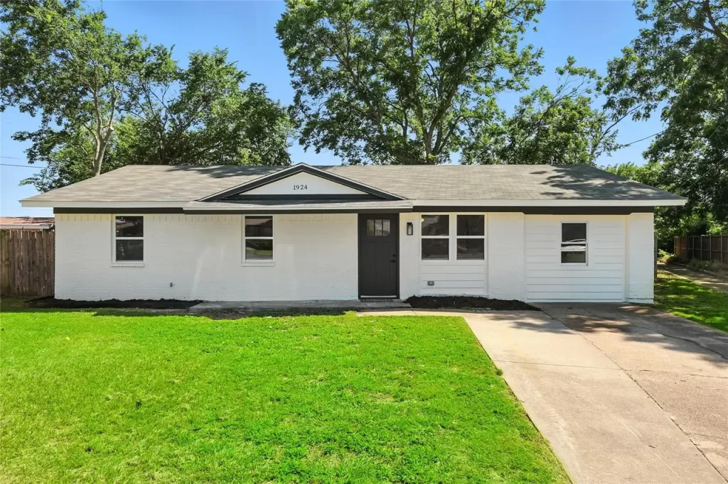 1924 Dunning St, Irving, TX 75061