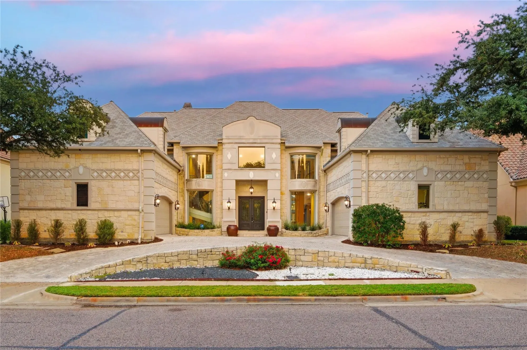4616 Windsor Ridge Drive | Las Colinas